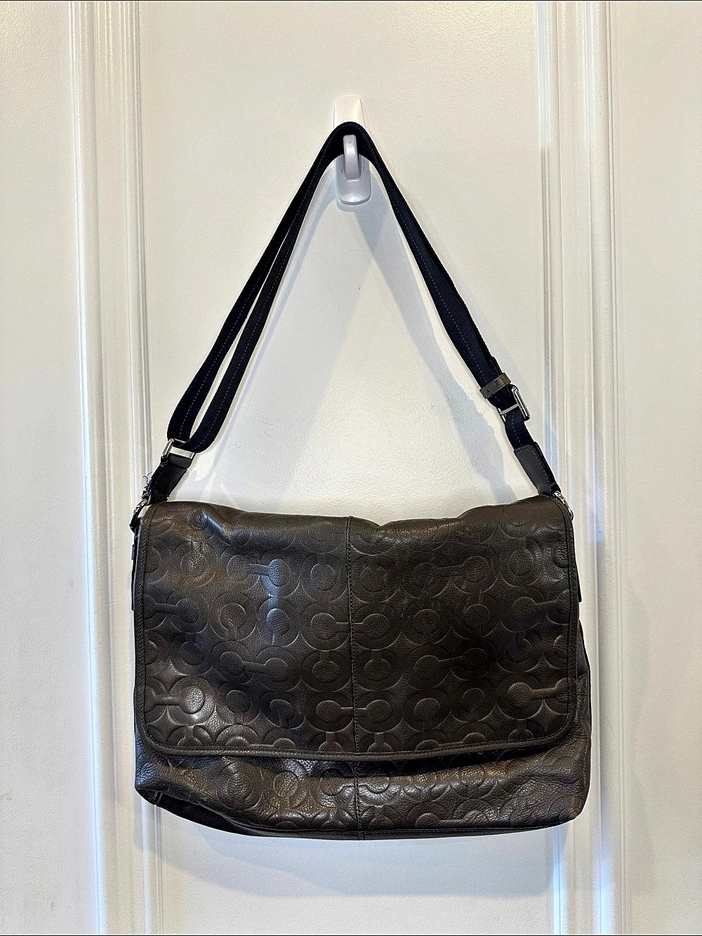 Coach Heritage Signature Embossed Messenger Bag Leather Shoulder Bag Brown